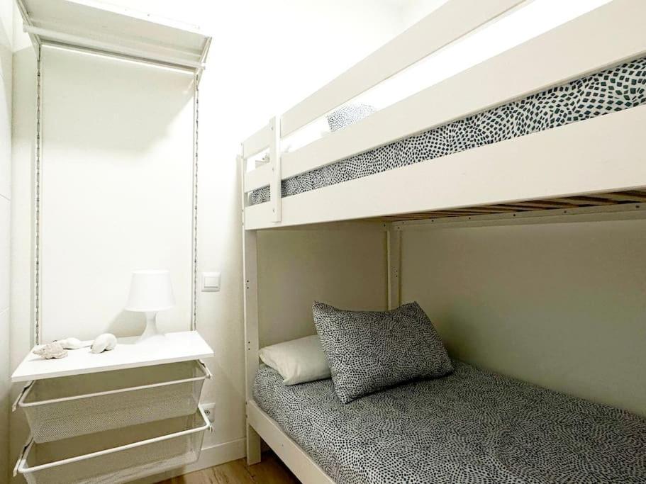 Apartamento De Diseno En Laredo Centro Esterno foto