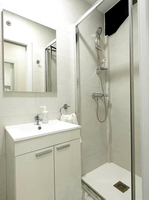 Apartamento De Diseno En Laredo Centro Esterno foto